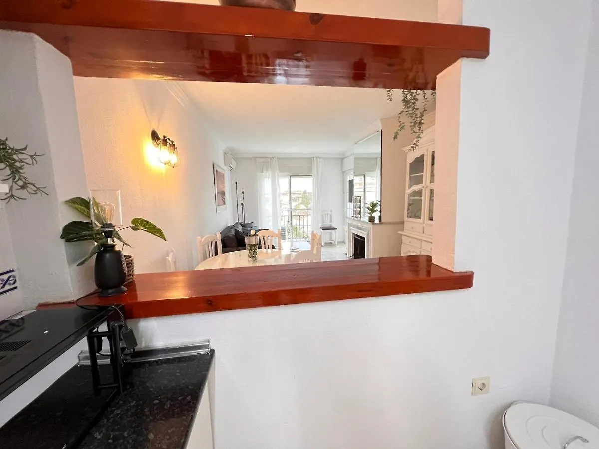 Apartamentos Malagatravelbook Piscina Y Parking Gratis Lägenhet